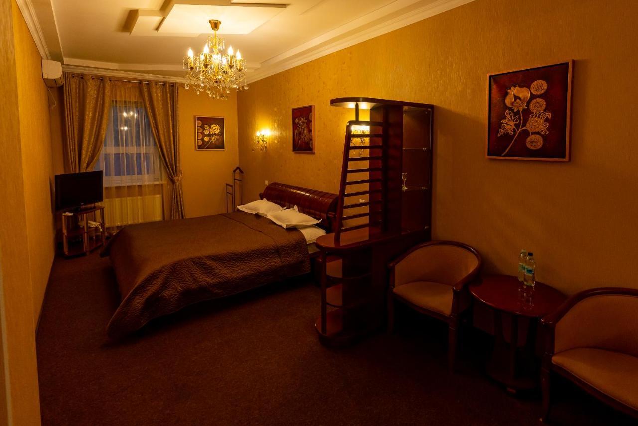 Sunrise Park Hotel Zaporizhia Екстериор снимка